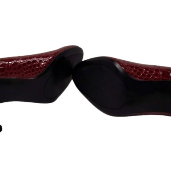 Woman's Liz Claiborne Flex Red Faux Crocodile Pumps Size 8.5 Medium - Picture 8 of 11